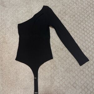Black One-Shoulder Bodysuit